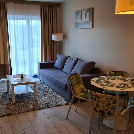 Apartment Czarna Gora Is 7