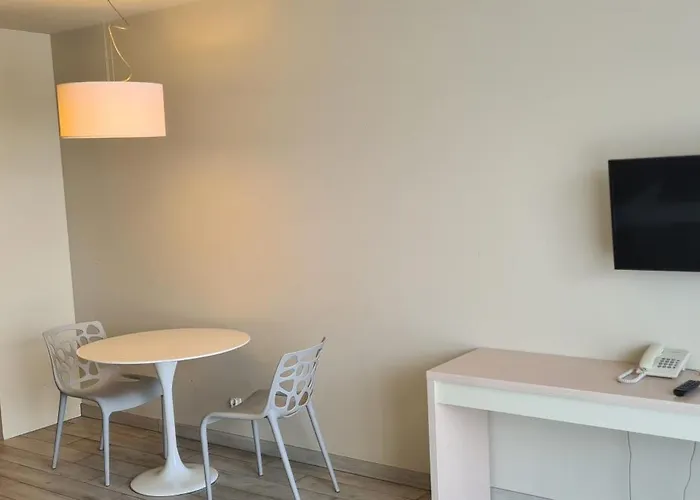 Czarna Gora Is 7 * Sienna (Klodzko)